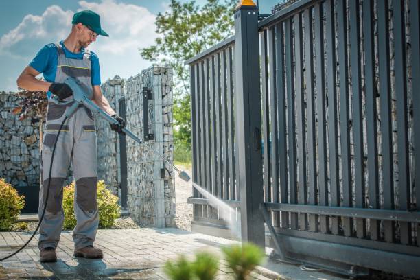 Best Restaurant Pressure Washing  in Roosevelt Gardens, FL
